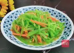 Illustration of how to make fried shredded lettuce 10