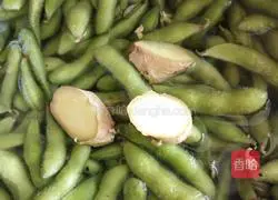 Illustration of how to make edamame beans in salt water 2