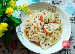 Illustration of how to make spicy and sour lotus root slices 16
