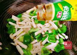 Illustration of how to make oil-consuming seafood mushrooms 9