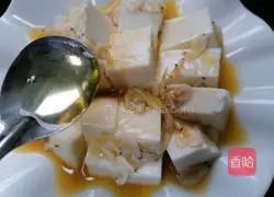 Illustration of how to make egg and tofu soup 8