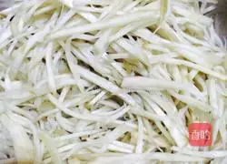 Illustration of how to make cold kohlrabi silk 2