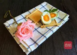 Illustration of homemade salted duck eggs 9