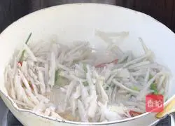 Illustration of how to make green stir-fried lotus root 7