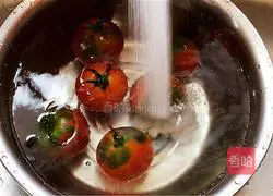 Good news for kitchen novices - quick summer dishes Illustration of how to make tomatoes with sauce 1