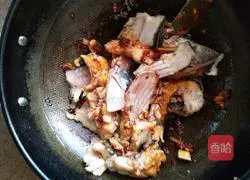 Illustration of the improved version of roasted fish cubes 5