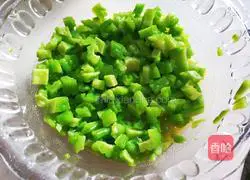 Illustration of how to make bitter melon and scrambled eggs 8