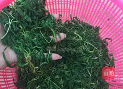 Illustration of how to make Chaoshan special hemp leaves 6