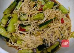 Illustration of how to make cold enoki mushrooms and cucumbers 7