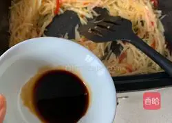 Illustration of how to make spicy and sour potato shreds 5