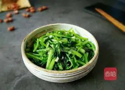 Illustration of how to make fried garlic chrysanthemum 9