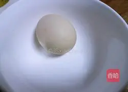 Illustration of how to make snowflake meat and bean curd skin rolls 3