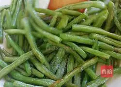 Illustration of how to make stir-fried green beans 4