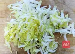 Illustration of how to make spicy baby cabbage 1