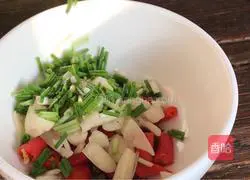 Patch the cucumber Illustration of how to do it 4