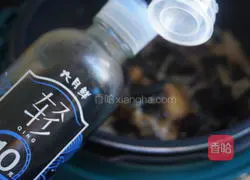  Illustration of how to make stir-fried assorted mushrooms 7