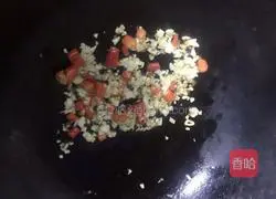 Illustration of how to make garlic vermicelli and baby cabbage 5