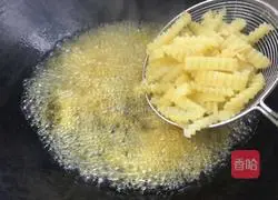 Illustration of how to make spicy wolf tooth potato sticks 6