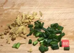 Pour the tofu skin with sauce Illustration of how to do it 5