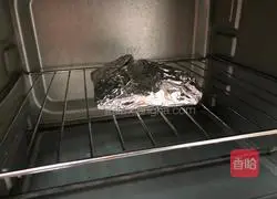 Illustration of how to make enoki mushrooms with tin foil 7