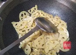 Illustration of how to make fried lotus root 3