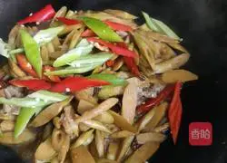 Illustration of how to make star anise, cinnamon and fragrant bamboo shoots 9