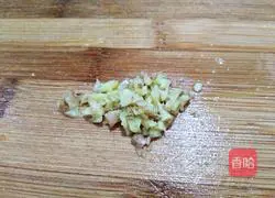 Illustration of how to make tempeh mixed with green pepper and potato shreds 7