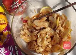 Illustration of how to make boneless chicken feet 7