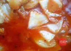 Illustration of how to make spicy cabbage and potato slices 5