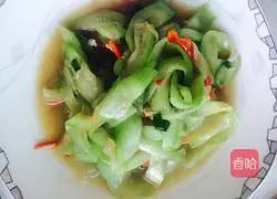 Illustration of how to make stir-fried loofah 5