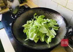 Illustration of how to make stir-fried green cabbage 2
