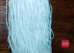 Illustration of how to make garlic vermicelli 1