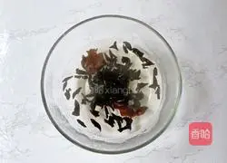 Illustration of how to make cucumber and fungus 2