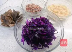 Illustration of how to make peanuts, lilies and cabbage 2