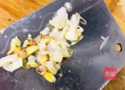 Illustration of how to stir-fry sweet potato leaves 2