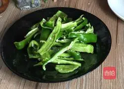 Illustration of how to make fried tofu with green pepper 4
