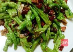 Illustration of how to make stir-fried beans 7