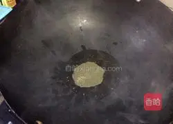 Illustration of how to make spicy lotus root slices 7