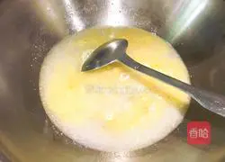 Cantonese style - illustration of how to make baby vegetables in soup 5