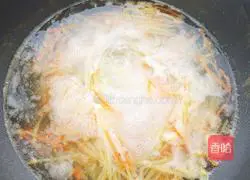 Illustration of how to make three shredded vegetables with soy sauce 5