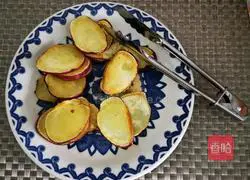 Illustration of how to make non-fried sweet potato chips 8