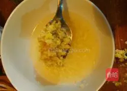 Illustration of how to make cold shredded chicken 6