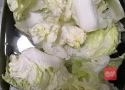 Illustration of how to make stir-fried cabbage 2