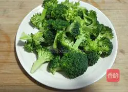 Illustration of how to make cold broccoli 1