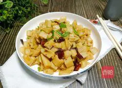 Hot and sour lotus root recipe illustration 11