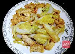 Illustration of how to make hand-shredded cabbage and fried tofu 8