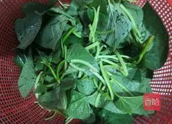 Illustration of how to make garlic sweet potato leaves 2