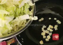Illustration of how to make stir-fried lotus white 5