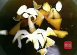 Illustration of how to make cold pork rinds 5