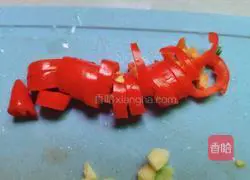 Illustration of how to make cold kelp shreds 9